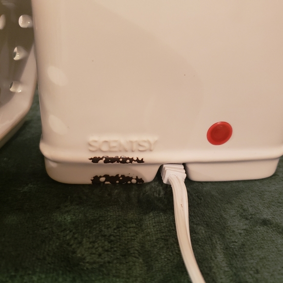 Scentsy "Gather Together" Element Wax Warmer Farmhouse Ceramic - Picture 4 of 7